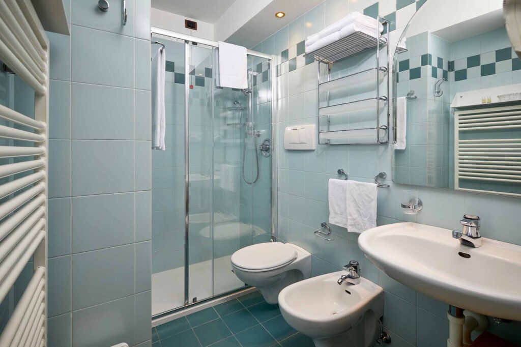 0200 Garni dello Sportivo Camere Superior bagno campiglio